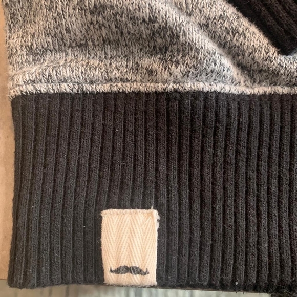 Movember Foundation  Sweatshirt Mens XL Gray Black Raglan Pullover Let It Grow - Picture 6 of 8